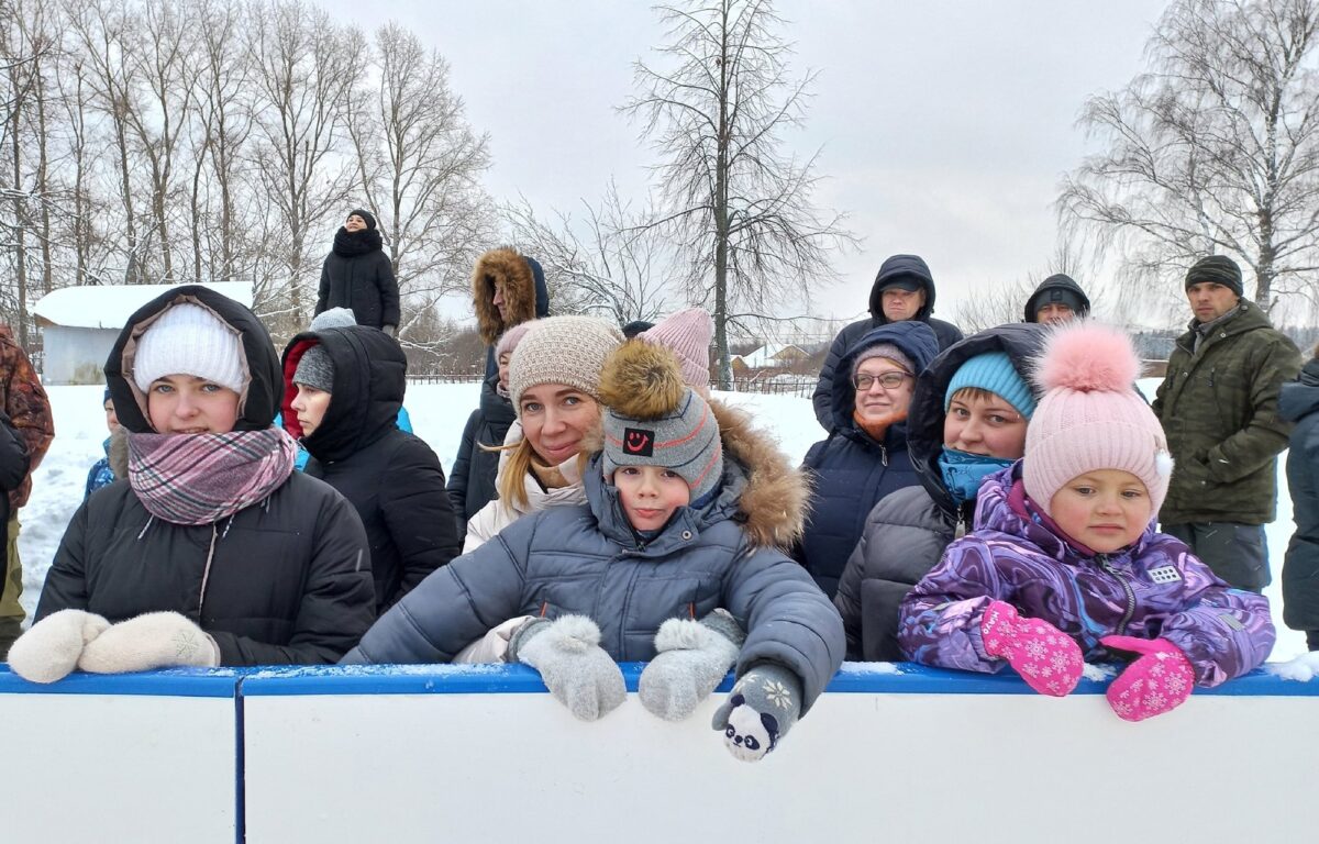 В поселке Сонково Тверской области открыли новый ледовый корт | ТОП Тверь  новости