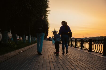 Игорь Руденя рассказал о расширении мер поддержки семей с детьми в 2024 году