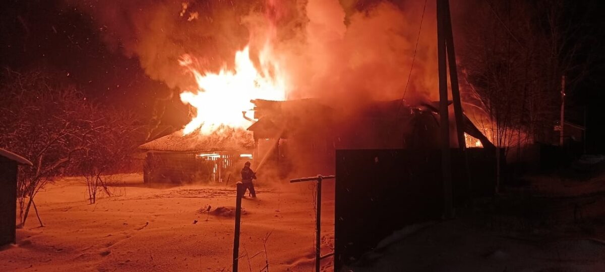 В Тверской области сгорел жилой дом