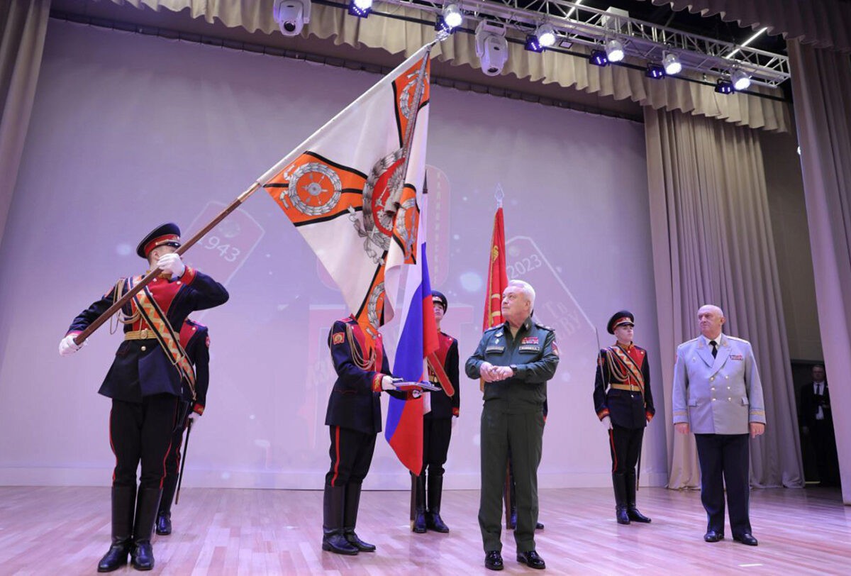 В Твери отметили 80-летие со дня образования Тверского суворовского военного училища