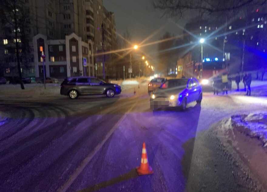 В Твери в аварии пострадали двое детей