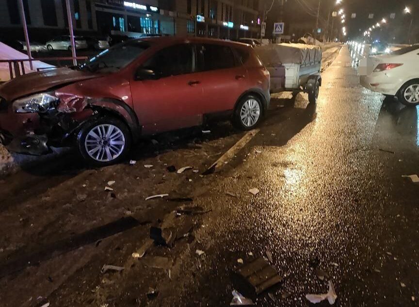 Две женщины пострадали в столкновении "Хёндая" и "Ниссана" в Твери Две женщины пострадали в столкновении "Хёндая" и "Ниссана" в Твери