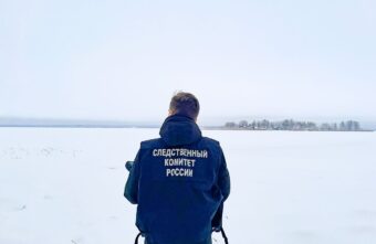 В Тверской области устанавливают обстоятельства гибели мужчины, тело которого достали из озера