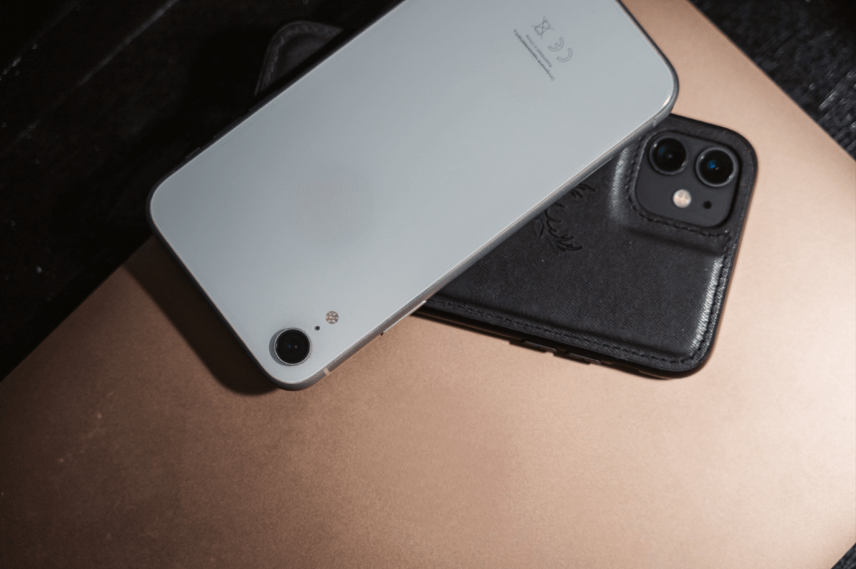 Житель Тверской области обманул курьера, отдав ему обратно «муляжи» телефонов