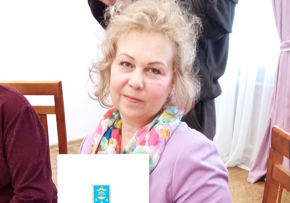 Из-под Ёлки: Судьбоносная встреча в новогоднюю ночь