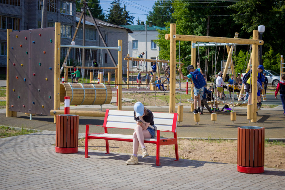 Как в Лихославле раскрасили старый парк Как в Лихославле раскрасили старый парк