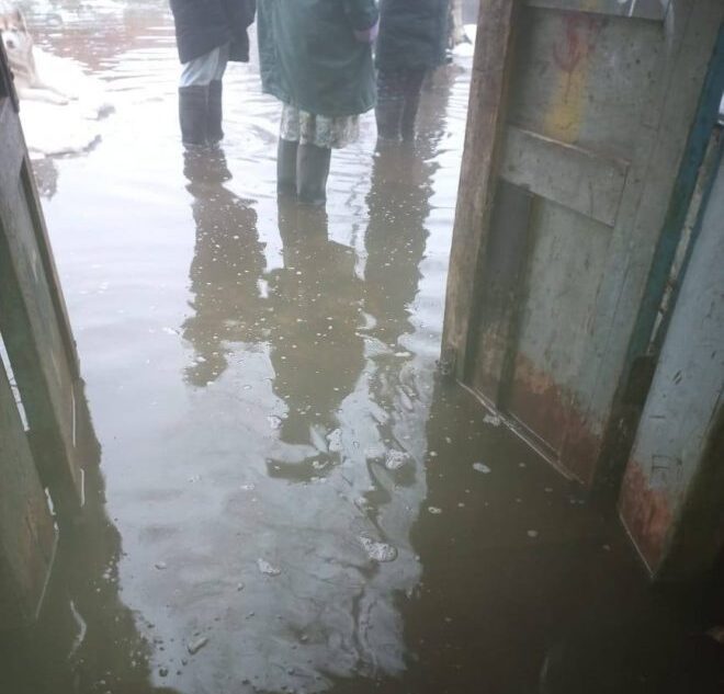 Жилой дом в Твери залило кипятком