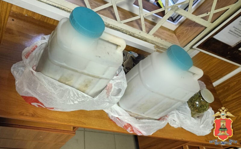 В Тверской области мужчина с марихуаной убегал от полиции