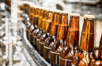 Детям могут перестать продавать безалкогольное пиво в России