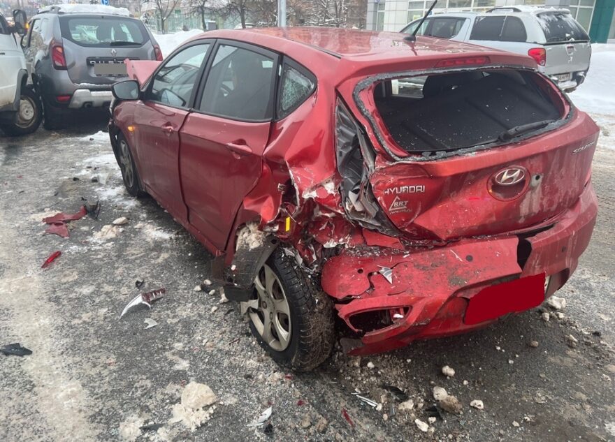 Один человек пострадал в тройном ДТП в центре Твери