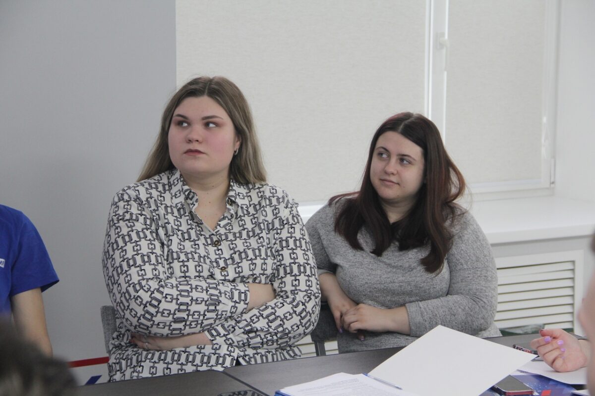 На базе Штаба общественной поддержки Тверской области в День студента активисты провели круглый стол