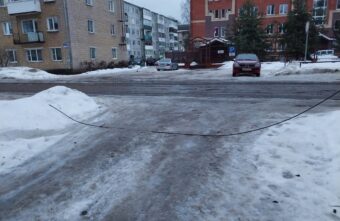 Жители Тверской области пожаловались на упавшие провода в центре города