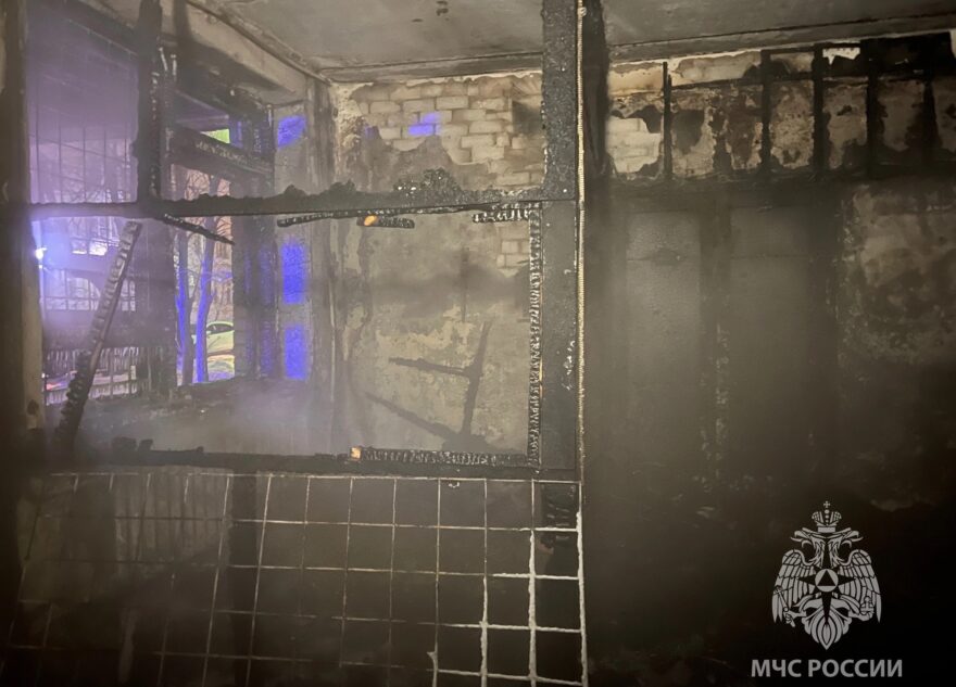 В Твери ночью загорелся пятиэтажный дом