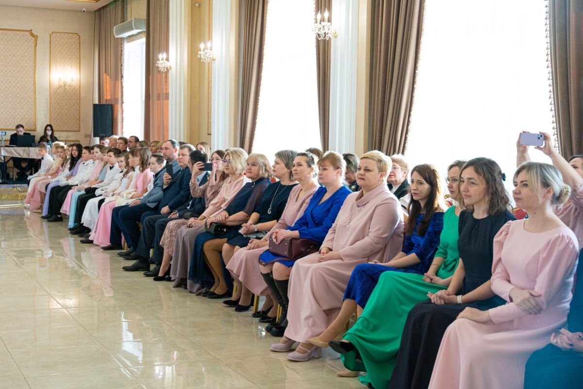 Бал юнармейцев в Тверской области открыли пятиклассники