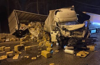 Один погиб, один пострадал: ДТП с участием трёх грузовиков в Тверской области Один погиб, один пострадал: ДТП с участием трёх грузовиков в Тверской области