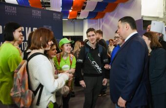 Игорь Руденя: «Молодежь – это большая созидательная сила Верхневолжья» Игорь Руденя: «Молодежь – это большая созидательная сила Верхневолжья»