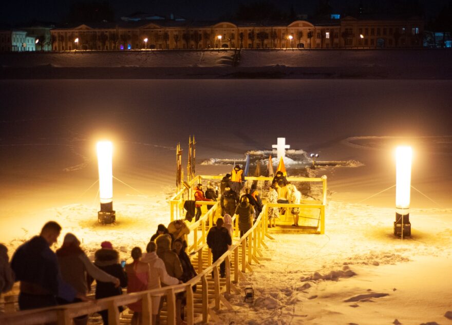Традиция греет: скрепы и запреты крещенских купаний