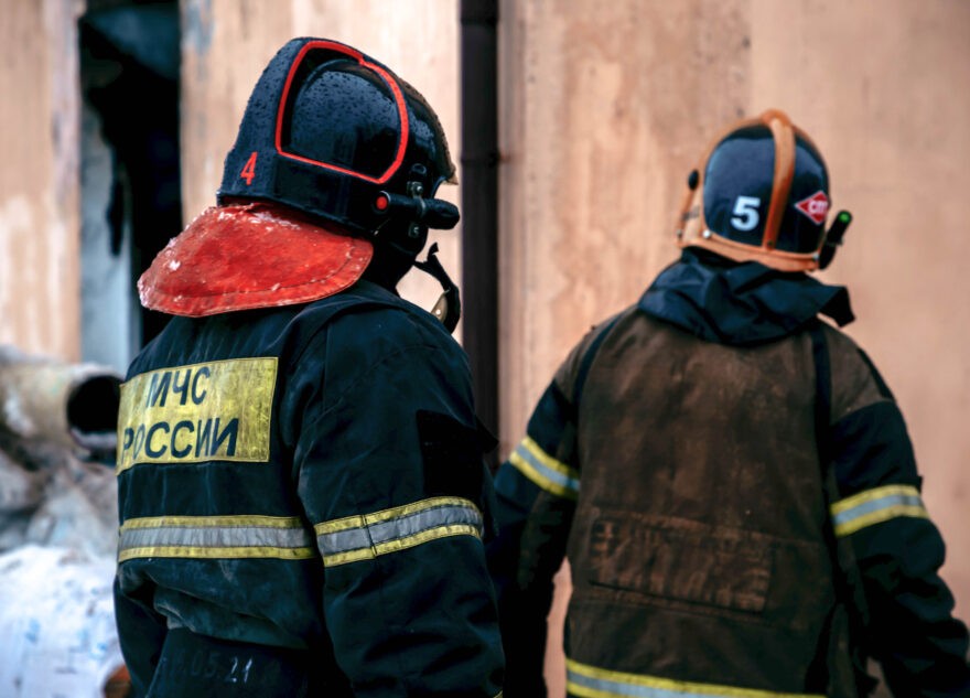 Многодетной семье погорельцев из Твери очень нужна помощь