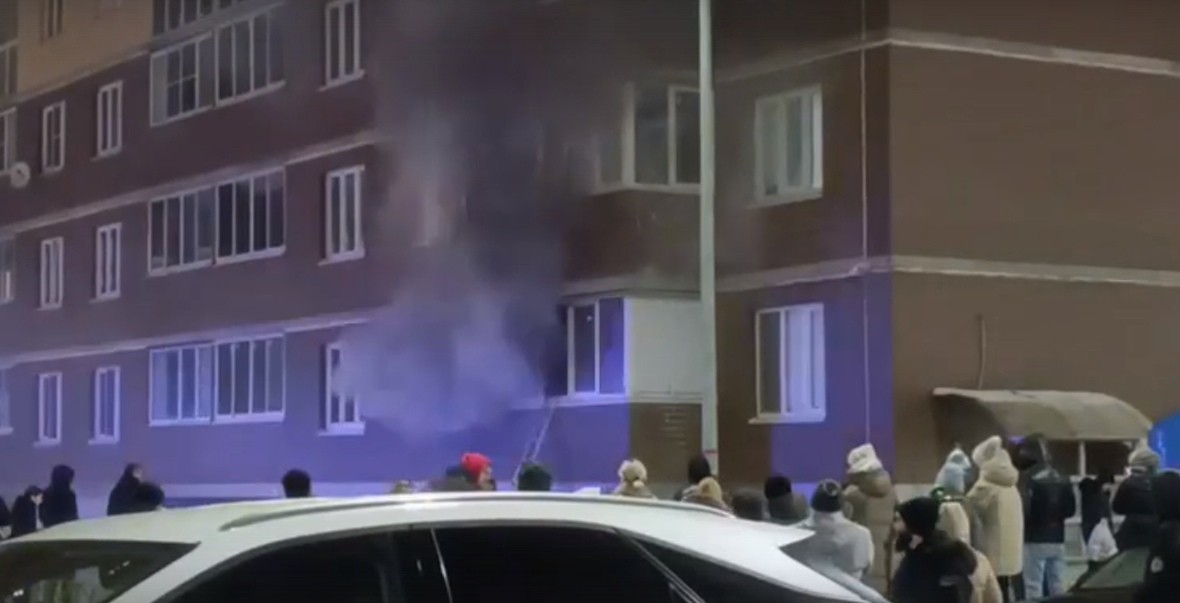 В квартире многодетной семьи в Твери произошел пожар