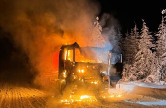 Тверские путешественники спасли водителя горящего бензовоза в Якутии  