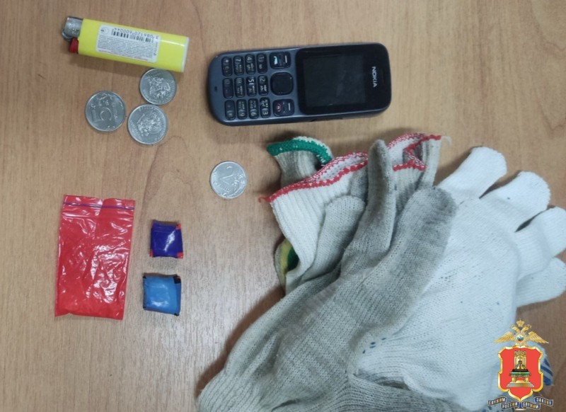 В Тверской области задержан мужчина с крупной партией наркотиков для "личного потребления"