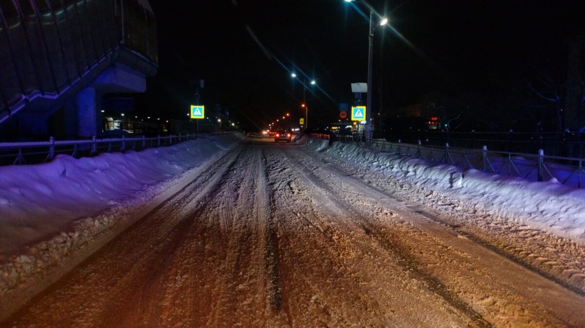 Водитель "Шкоды" сбил 13-летнего мальчика на зебре в Тверской области