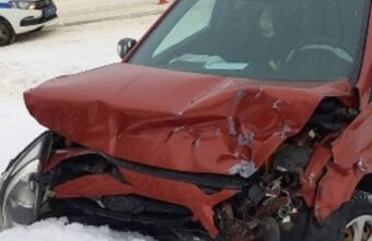 Два человека пострадали в ДТП на "встречке" в Тверской области Два человека пострадали в ДТП на "встречке" в Тверской области