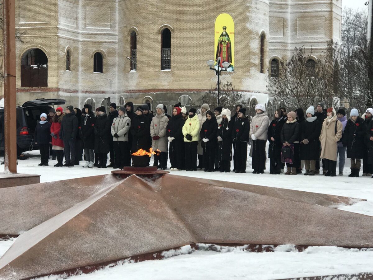 Жители Нелидова отмечают 82-ю годовщину освобождения города от  немецко-фашистских захватчиков | ТОП Тверь новости