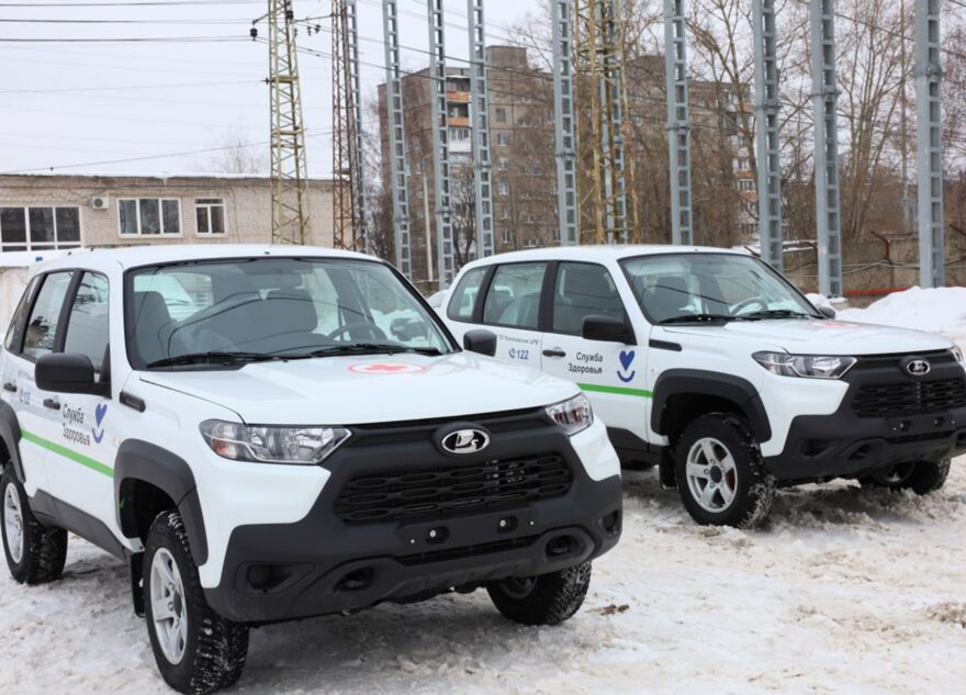 Новый санитарный транспорт появился в двух больницах Тверской области