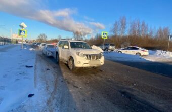 В Твери под колеса автомобиля попал мужчина В Твери под колеса автомобиля попал мужчина