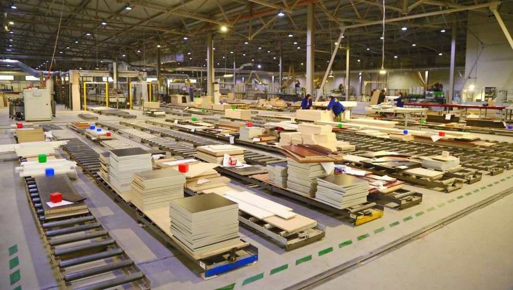 Мебель для международного аэропорта "Внуково" изготовят в Торопце