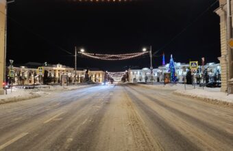 В Твери женщина попала под колеса автомобиля В Твери женщина попала под колеса автомобиля