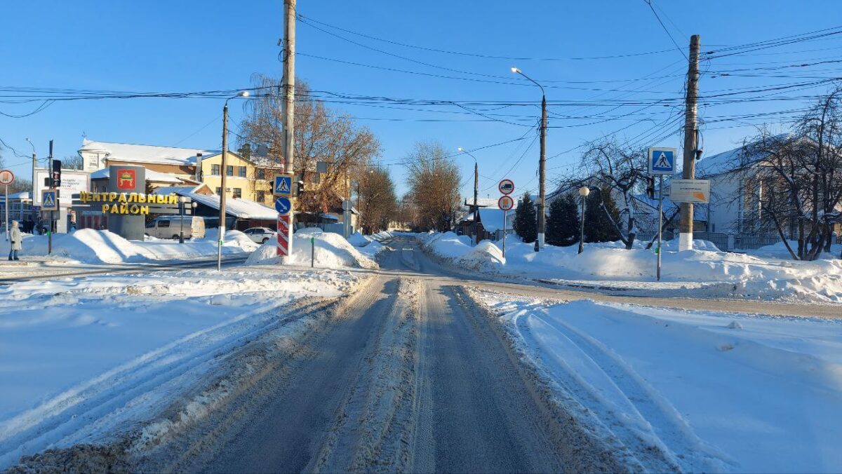 В Твери под колесами Рено оказался 16-летний подросток