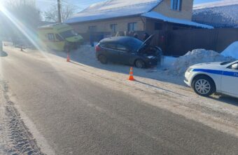 ДТП в Твери: иномарка не уступила дорогу автомобилю скорой помощи
