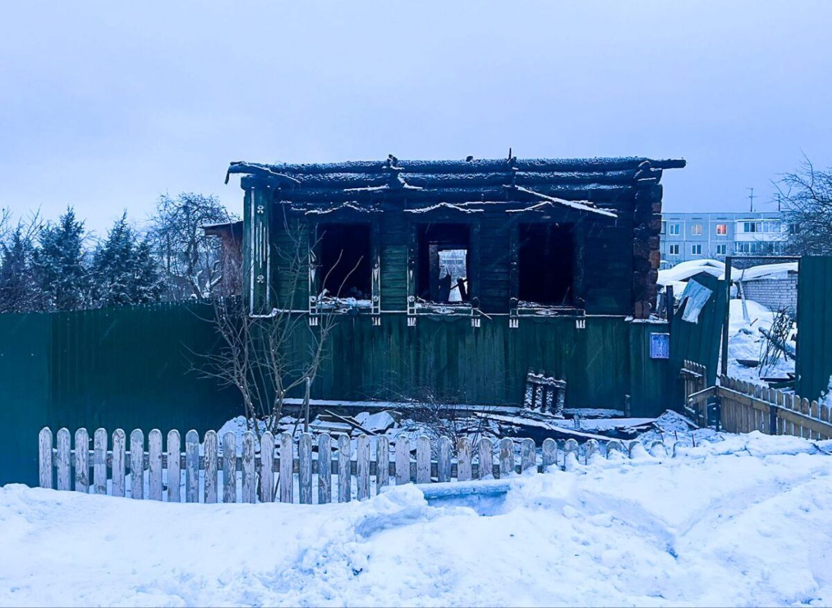 Тело пожилой женщины нашли после тушения пожара в Тверской области | ТОП  Тверь новости