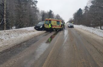 Женщина-водитель скончалась после тройного ДТП в Тверской области