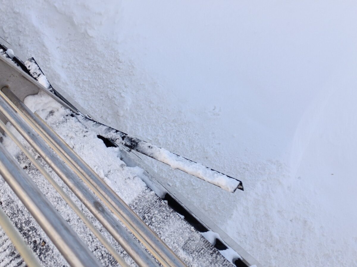 В Твери заметили «расклеивающийся» мост