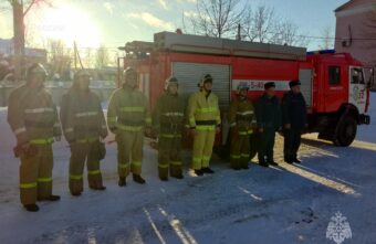 В Тверской области пожарные спасли мужчину из горящей квартиры В Тверской области пожарные спасли мужчину из горящей квартиры