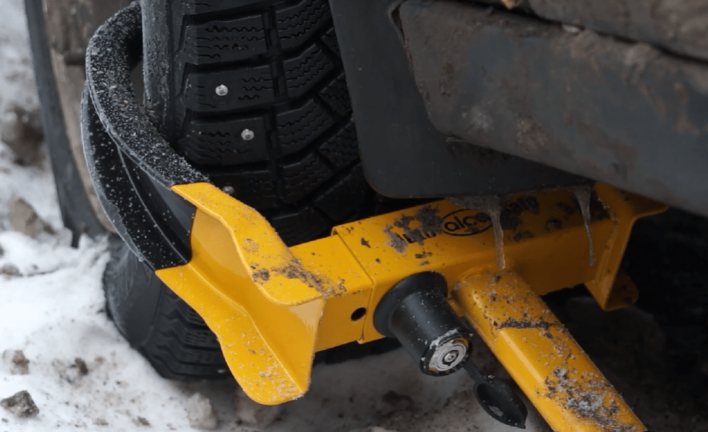 В Тверской области будут блокировать колеса на автомобилях должников