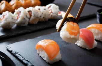 В Тверской области мужчина получил срок за кражу суши у курьера В Тверской области мужчина получил срок за кражу суши у курьера