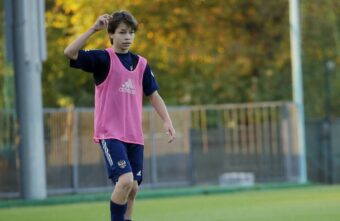 Сын известного тверского хоккеиста Ильи Ковальчука забил первый гол за «Динамо» Сын известного тверского хоккеиста Ильи Ковальчука забил первый гол за «Динамо»