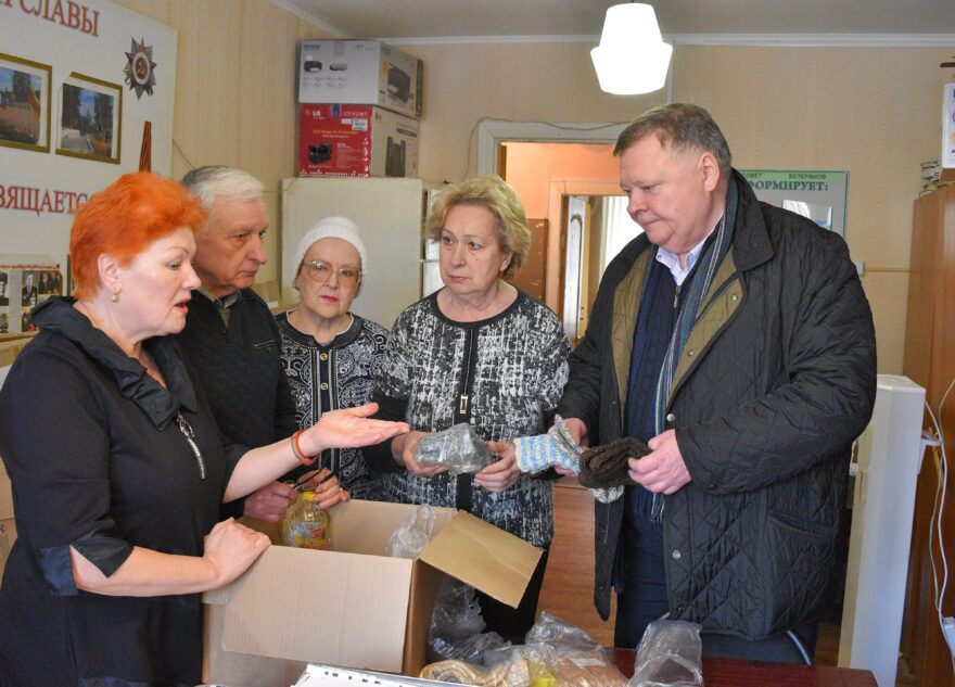 Тверские ветераны и школьники готовят подарки участникам СВО