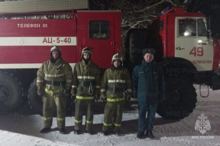 В Тверской области из горящего дома спасли мужчину
