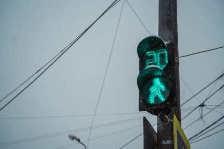 Жители Тверской области спорят о необходимости светофора на месте ДТП Жители Тверской области спорят о необходимости светофора на месте ДТП