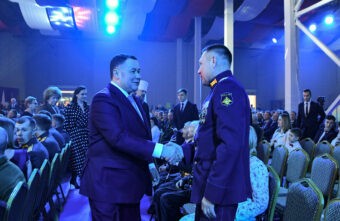 Губернатор Игорь Руденя принял участие в торжественном мероприятии, посвящённом Дню защитника Отечества