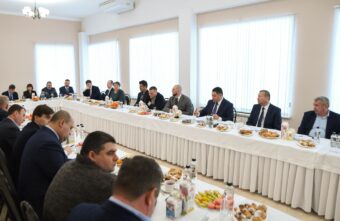 Губернатор Игорь Руденя провел встречу с сельхозпроизводителями Тверской области Губернатор Игорь Руденя провел встречу с сельхозпроизводителями Тверской области