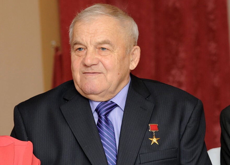 87 лет исполнилось Герою Социалистического Труда Евгению Яковлеву