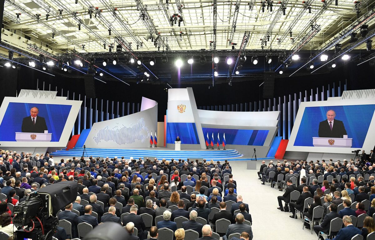 Губернатор Игорь Руденя присутствует на послании президента России Владимира Путина Федеральному собранию РФ