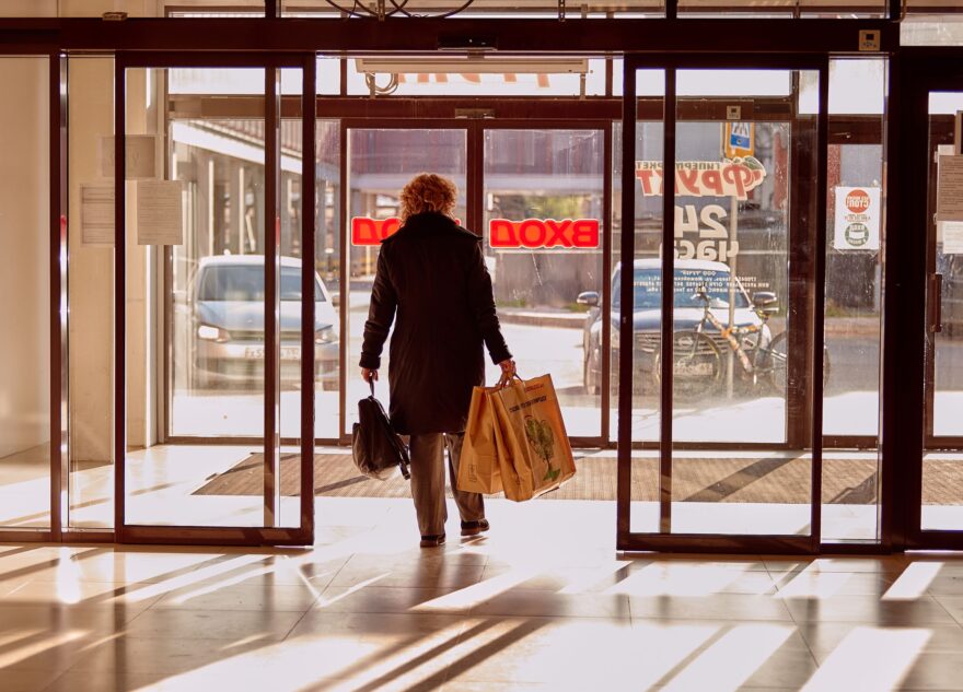 Теперь на маркетплейсе Wildberries можно различить оригинал и подделку