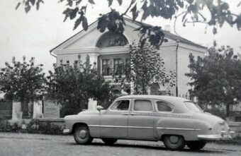 В Тверской области опубликовали уникальное фото санитарной машины В Тверской области опубликовали уникальное фото санитарной машины